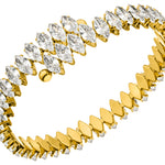 Wasserfester Armreif mit funkelnden Zirkonia-Steinen in Gold.