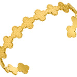 Entdecke unseren größenverstellbaren Nila Armreif mit Kleeblatt Motiven in Gold, wasserfest und färbt nicht ab.