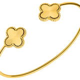 Entdecke unseren größenverstellbaren wasserfesten Clover Armreif in Gold, der für einen idealen Tragekomfort sorgt.