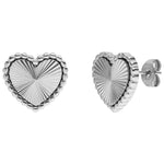 Entdecke unsere Love Ohrstecker in Silber, die wasserfest sind und nicht abfärben.