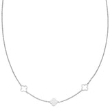 Entdecke unsere wasserfeste Clovie Halskette in Silber mit stylischem Kleeblatt Design.