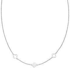 Entdecke unsere wasserfeste Clovie Halskette in Silber mit stylischem Kleeblatt Design.